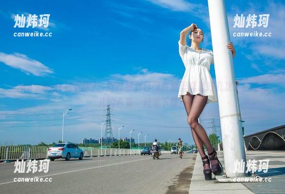 AISS爱丝(钻石版) - 这红裙我已经在梦里穿过好几次了！松果儿的合集，赶紧下载！