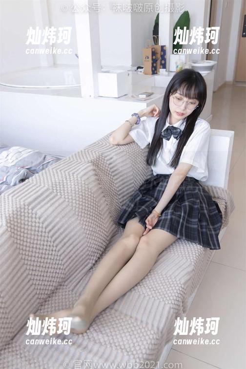 BoBoSocks袜啵啵-思思 BoBoSocks袜啵啵 - 华伦天奴高跟鞋,新更新的思思写真集,脚下的风景,一言难尽啊!