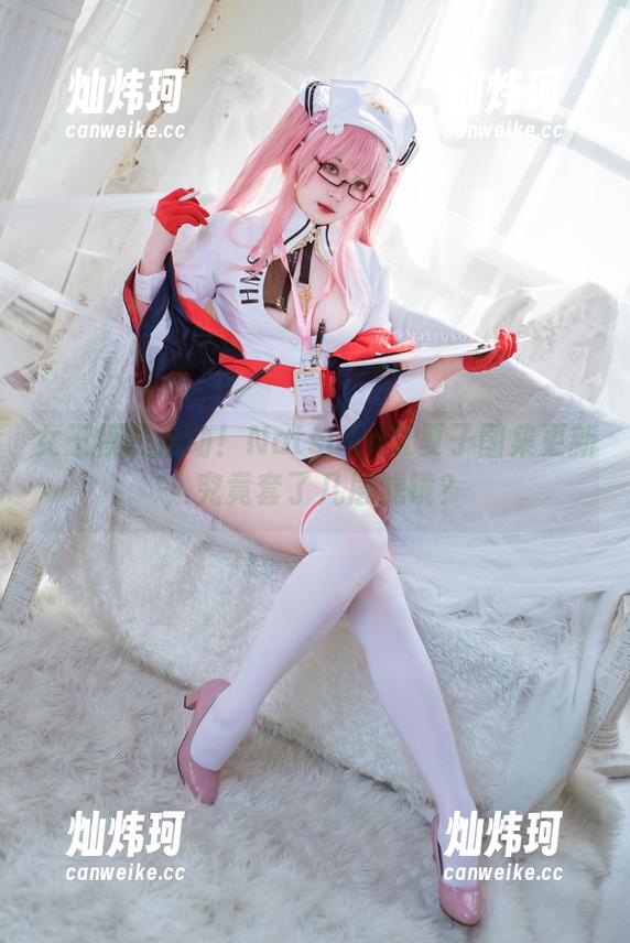 女王模式启动！Natsuko夏夏子图集更新，究竟套了几层滤镜？