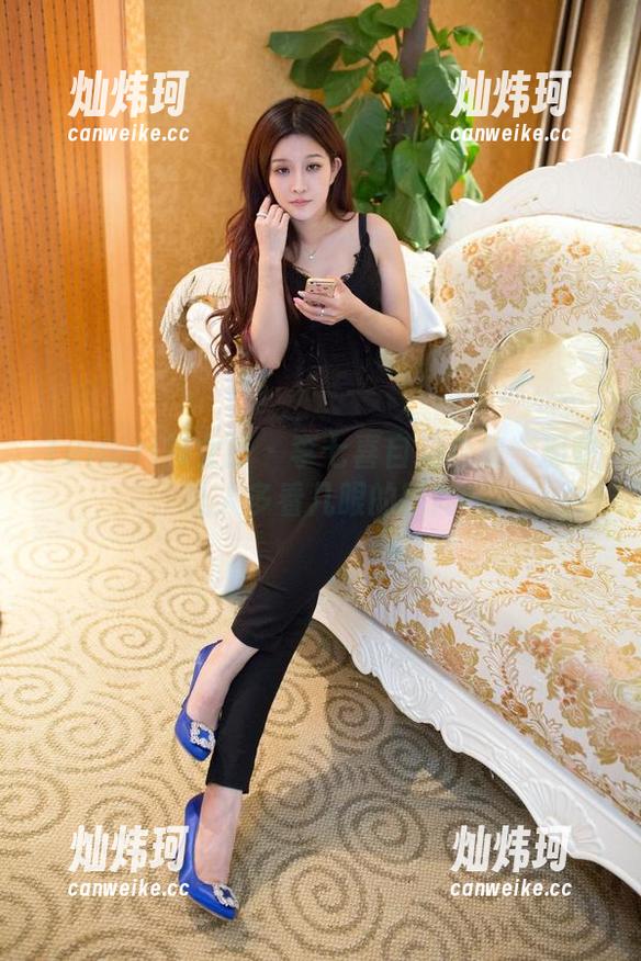 TuiGirl推女郎 - 李七喜自拍合集：那些让人多看几眼的瞬间