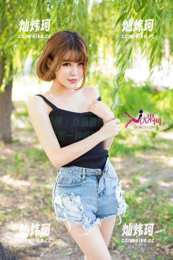 UGirls尤果网-李思宁 UGirls尤果网 - 作品独特,李思宁用睡衣演绎出一种微妙的可爱!