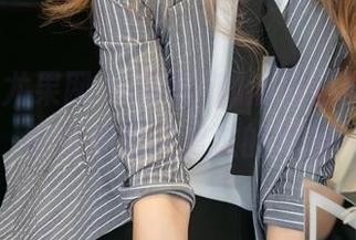 UGirls尤果网 - 田熙玥的油亮图册，像是时光在指尖滑过的瞬间