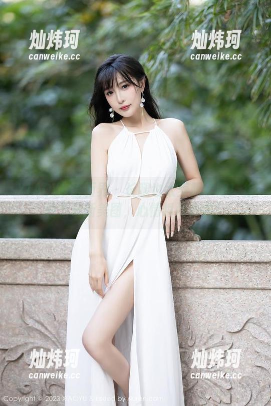 XIAOYU语画界 - 长腿也太养眼了吧！徐莉芝最新美图，心情瞬间炸裂！