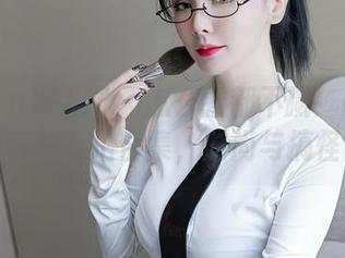 Xiuren秀人网 - 怎么看都不腻！娜娜子呀的套装私拍合集，时尚与搞怪同在
