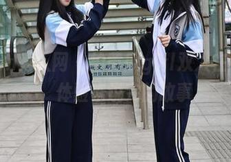 Xiuren秀人网 - 拍黄瓜girl双人在线写真，体验未说完的故事