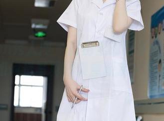 Xiuren秀人网 - 厨房里的猫步：看苏苏阿如何借写真图集重新定义厨娘！