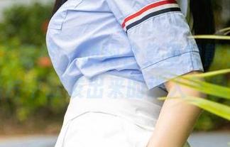 YouMi尤蜜荟 - 旗袍合集里的熊小诺：从照片中散发出来的迷人气息！
