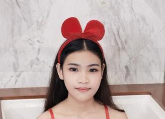 YouWu尤物馆 - 艾小青姐姐的写真，原图效果亮瞎眼的节奏！
