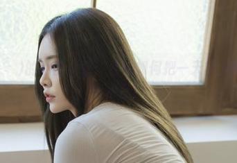 Yuka(유카)的私房女孩：看她如何把一天的懒散拍得像艺术品！