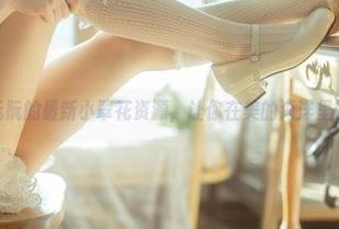rua阮阮的最新小翠花资源，让你在美的海洋里畅游！
