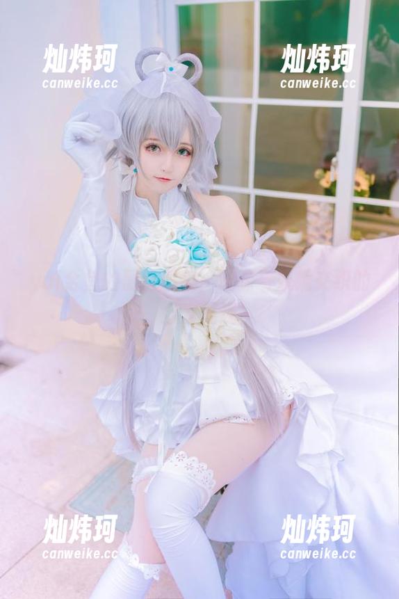 yui金鱼 yui金鱼的黑丝图集,玩味与妩媚交织的全套呈现