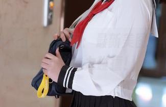 yuuhui玉汇电梯间：最新美图，神秘又挑逗的魅力碰撞！