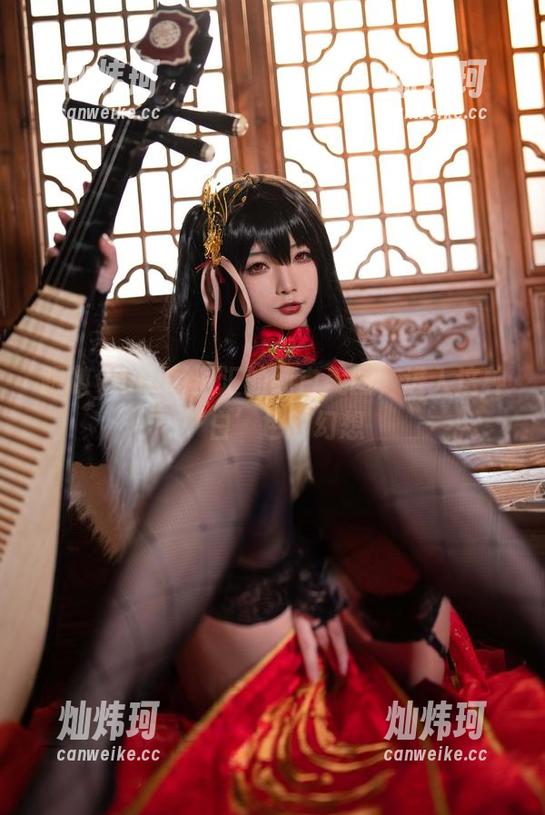 跟随yuuhui玉汇的纯白美图，进入这种‘白’色的幻想