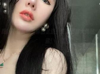微密圈 - 跟随不爱笑的赛琳的足迹：旅拍图库大揭秘，快下载收藏！
