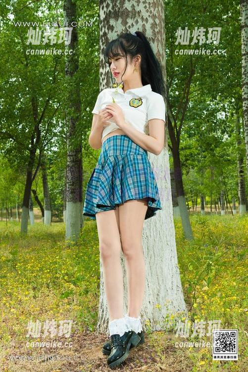 丽柜 - 小熊在白衬衫中真的太有魅力了，快来看看这些免费图片！