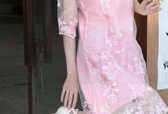 初夏女神 - 依依的白丝美图分享，让人心痒痒，你准备好了吗？