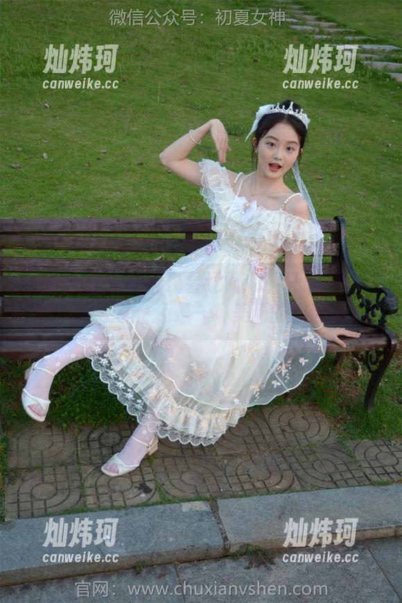 初夏女神 - 安妮浅看红枫：不只是一场写真分享，还是一场美丽的偶遇