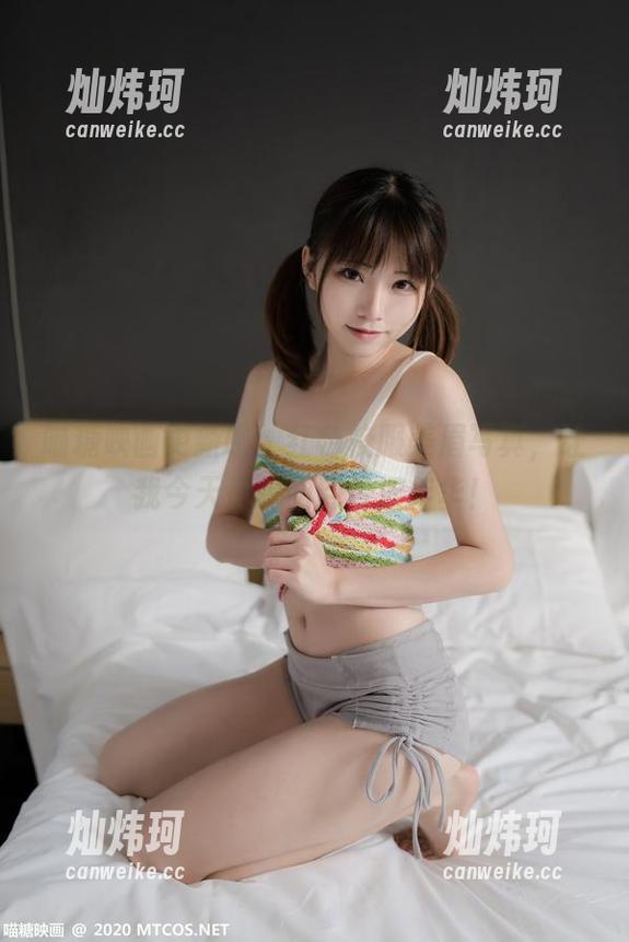 喵糖映画 喵糖映画更新啦!红色校服美眉写真,让我今天也想回到青涩年华!