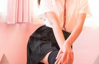 嗲囡囡 - 羞羞的护士写真：SiByl李思宁带你走进白色的奇幻世界！
