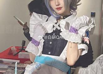 这组精选作品来自妖君白研的女孩，保证让你目不转睛！