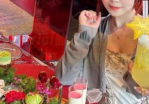 宝儿mysterial的泳池时光：写真集让人想要躲进水里，原图更添神秘感！