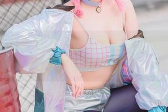 你相信吗？宫本桜的美图竟然能把森蚺同人拍得如此吸引！