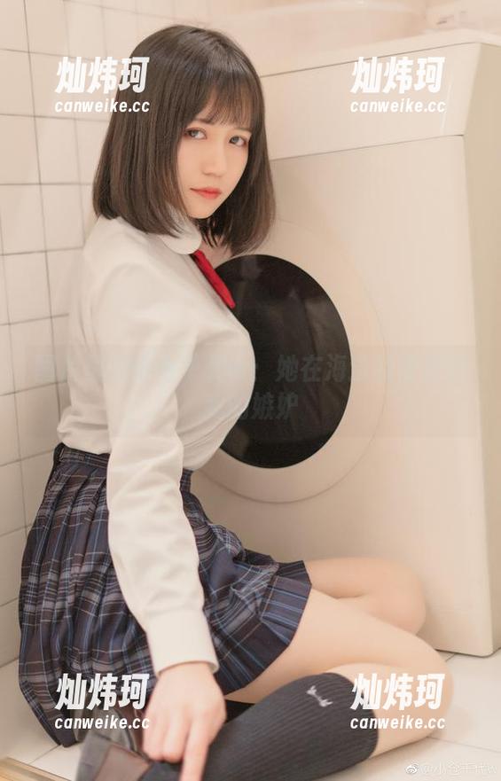小仓千代w 图片里的小仓千代w:她在海边的惬意和我的嫉妒