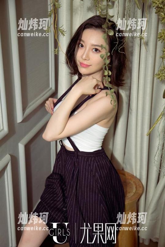 尤果网-李焱 尤果网 - 空姐转身间的幽默感——李焱写真合集,值得你登机!