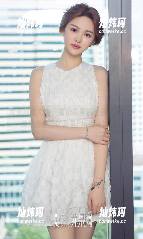 尤果网爱尤物 - 艾小青更新丝袜写真，腿美到我差点以为是Photoshop！