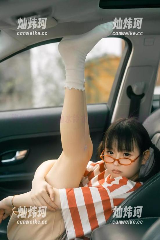 旅拍的灵感：幼水铃衣让你爱上高清壁纸