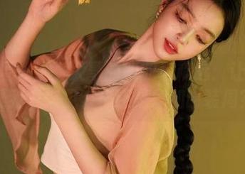 微密圈 - 徐珺大哥的职业装精选：让人怀疑我是来见客户还是参加时装周？