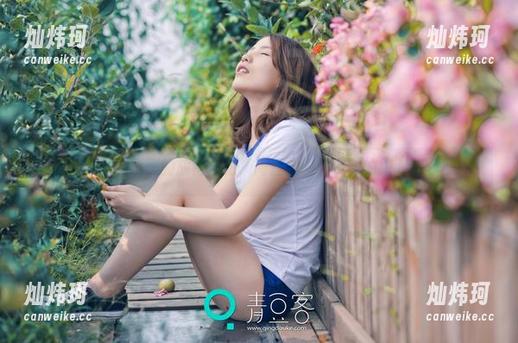 推女神 - 谭晓彤的旗袍魅力，简直是图库资源的绝对加分项！