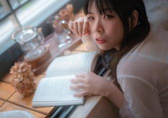 在无颜小天使wy的死库水旁，我恍若掉进了画中壁纸！