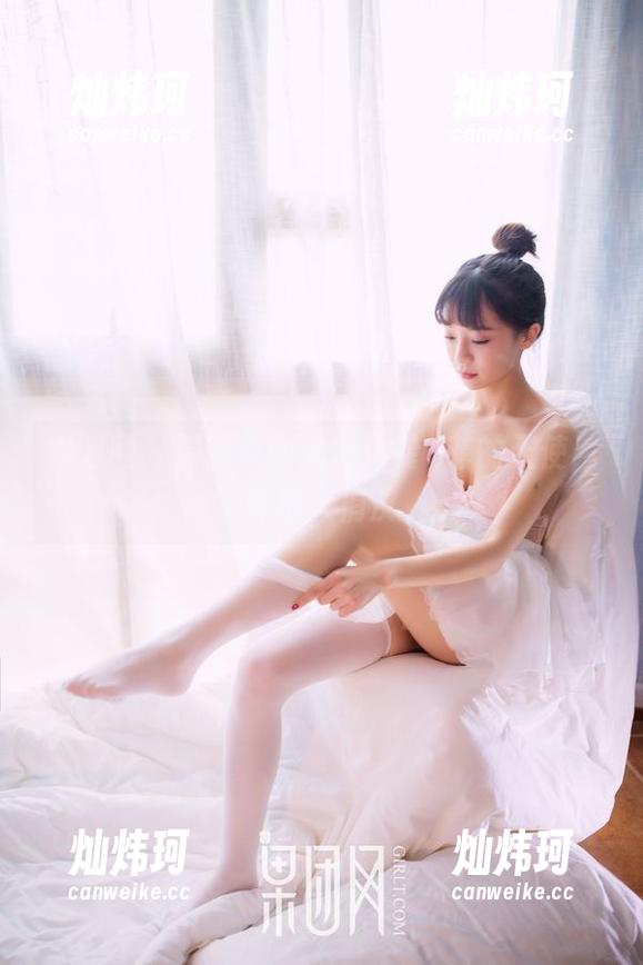 果团网 - 原图中的光影：龚玥菲的天使，怀旧又俏皮