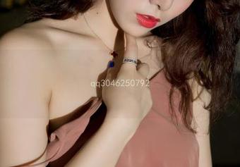 梦丝女神 - 莹仙女带来的睡衣美图，让我突然想起了那个盛夏的午后…