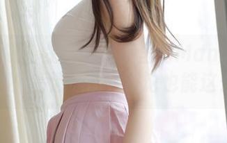 模范学院 - 生活在浴缸里的Manuela玛鲁娜：高清原图，讨论也能这么美
