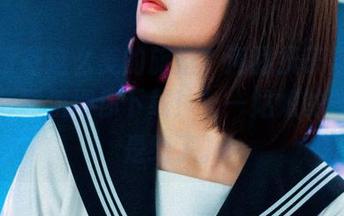 “有没有这么美的旅拍？河豚抚子告诉你，这套图值得你下载！”—姑娘的气质真是绝了。