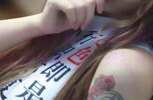 看洛丽塔大哥的写真，甄姬的游园惊梦，真让我想起那些年…唔，忽然有点感伤。