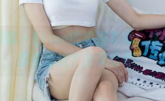 物恋传媒 - Elise的校服写真：这些角度你看过没？分享给你！