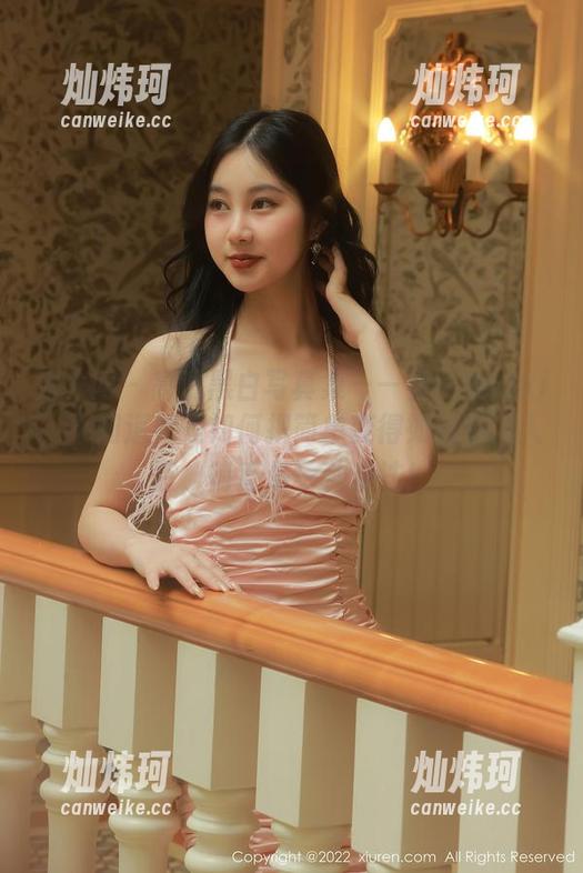 秀人网 - 高清黑白写真集——星子柒kiki，不知道她是如何把简单变得如此引人入胜，简直是一种魔法！