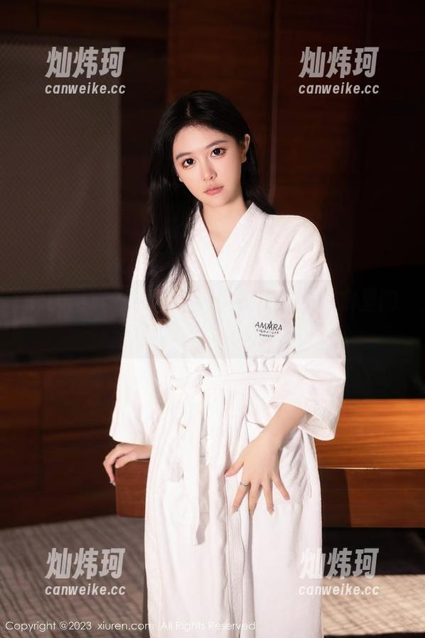 秀人网-王伊纯 秀人网 - 在线追踪王伊纯:女仆图集里的甜蜜小陷阱