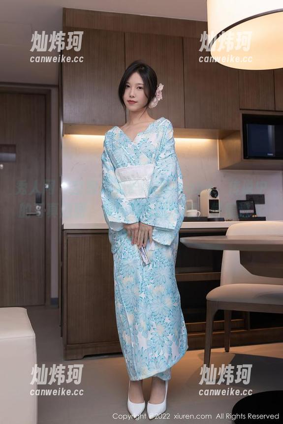 秀人网-糯美子MINIbabe 秀人网 - 空姐糯美子MINIbabe,传说中的写真原图,穿透空气的诱惑,慢慢进入心里。