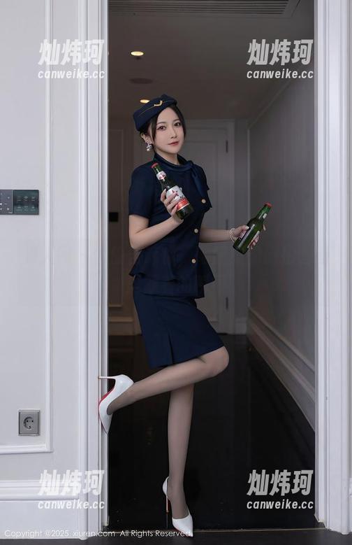 秀人网 - 偷偷告诉你，陆萱雅的旅拍套图里藏着的瞬间