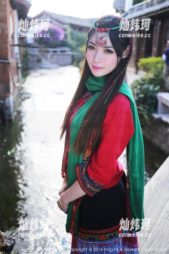 美媛馆 - 绮里嘉的圣诞精灵：原图在手，更新你绝对想不到的风格！