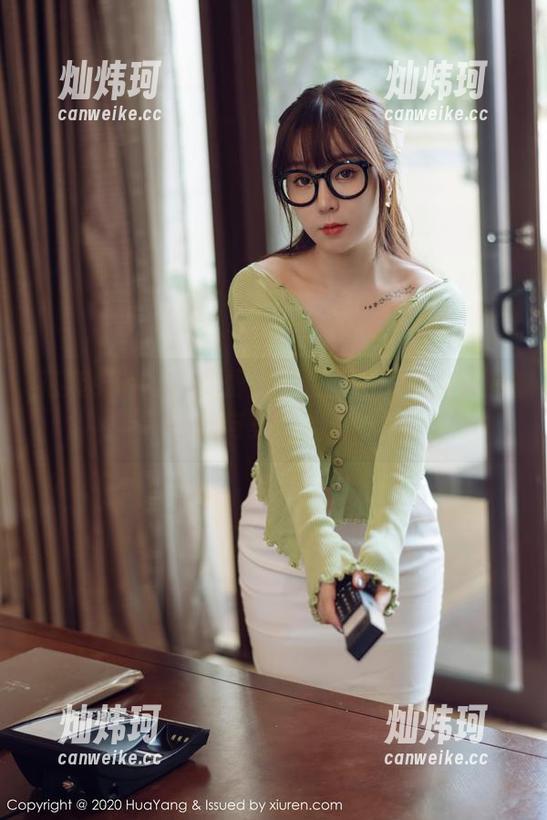 花漾show-张雨萌 花漾show - 免费获取张雨萌的修女照片,信仰与美丽的碰撞!