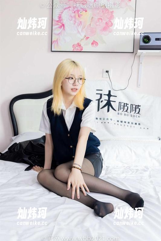 袜啵啵 - 套图分享来了！小安的两双高跟鞋，让我又想起那次逛街的快乐