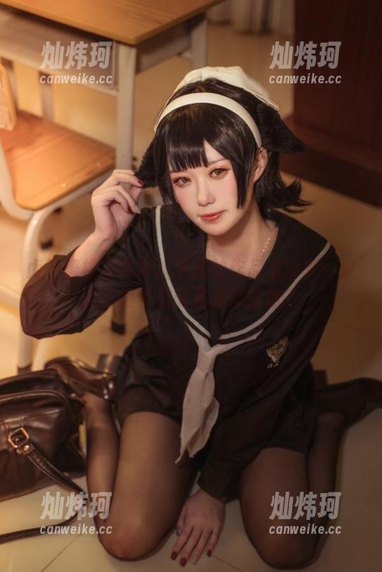 贞子蜜桃与喜多川梦海的作品集分享：谁说圣诞节只能是温情脉脉？