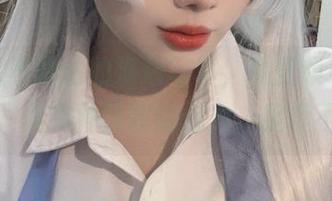 阿九从不咕咕的海边写真，免费领取的套图，真有种隐秘的魅力，捉摸不定