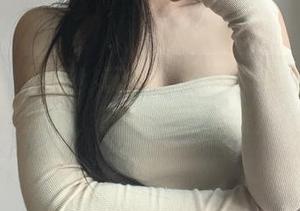 微密圈 - 快来！玩命免费下载陈佩奇的牛仔短裤，时尚界的新宠儿！