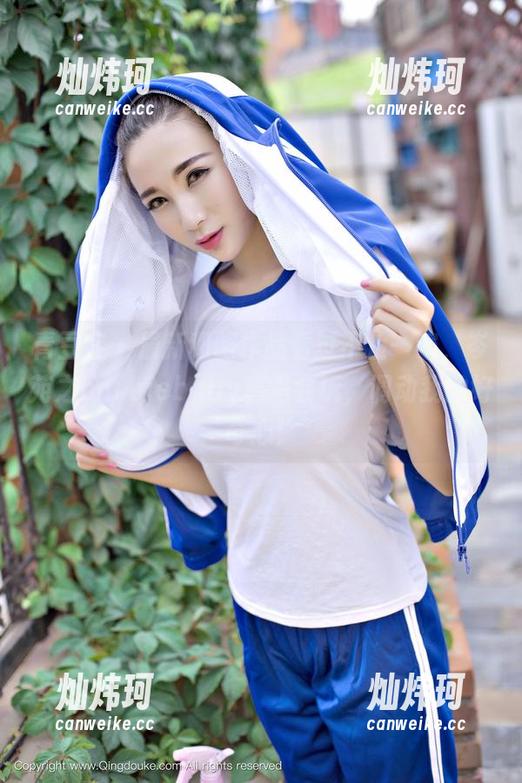 青豆客-岑苑之barbiebaby 青豆客 - 最新和服作品看过不止一遍,岑苑之barbiebaby真是会玩,调动我的好奇心!